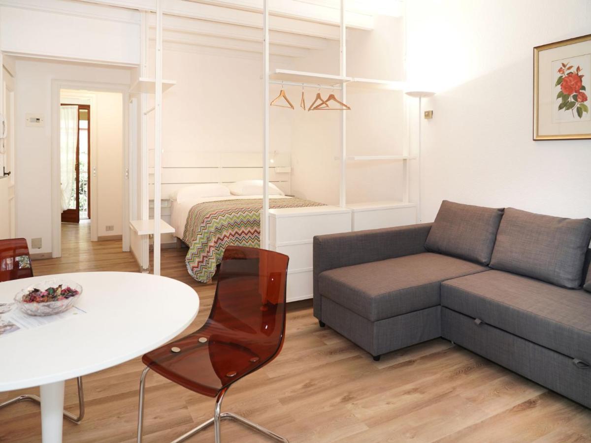 Studio Hermitage-4 By Interhome Porto Valtravaglia Extérieur photo