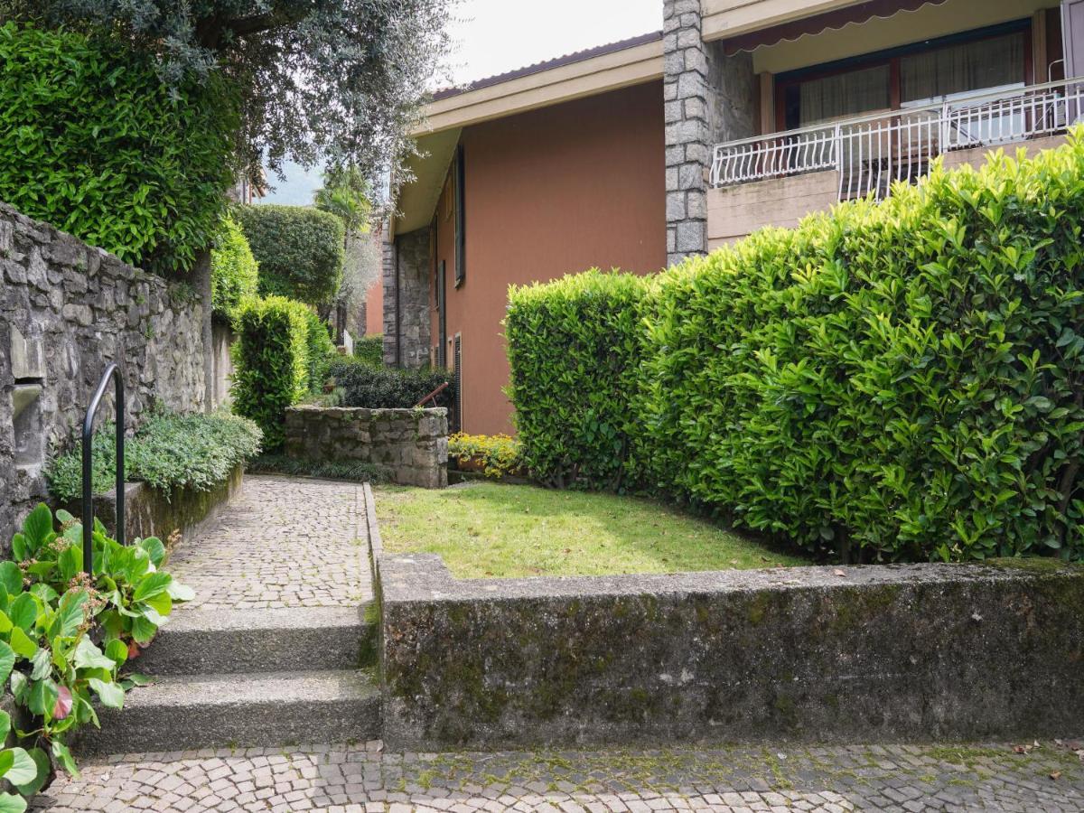 Studio Hermitage-4 By Interhome Porto Valtravaglia Extérieur photo