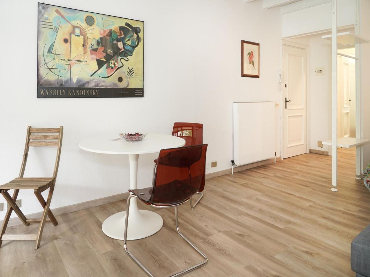 Studio Hermitage-4 By Interhome Porto Valtravaglia Extérieur photo